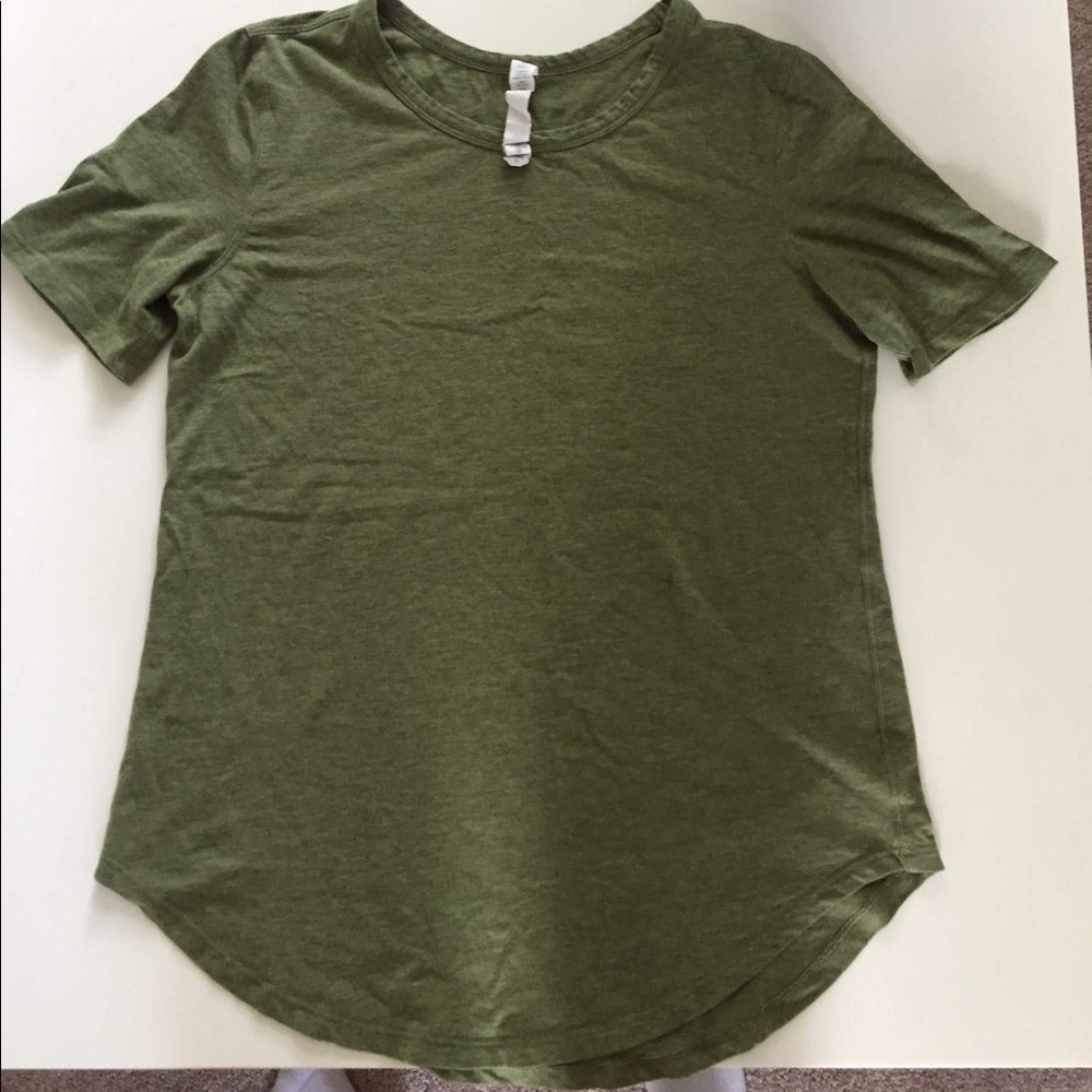 Lululemon tee olive green!